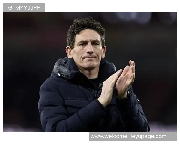 小蜜蜂主帅感慨备战时间紧迫球员们展现出无畏勇气迎接挑战