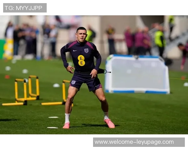 安德森谈入选英格兰队的疯狂经历赞凯恩和贝林厄姆为偶像